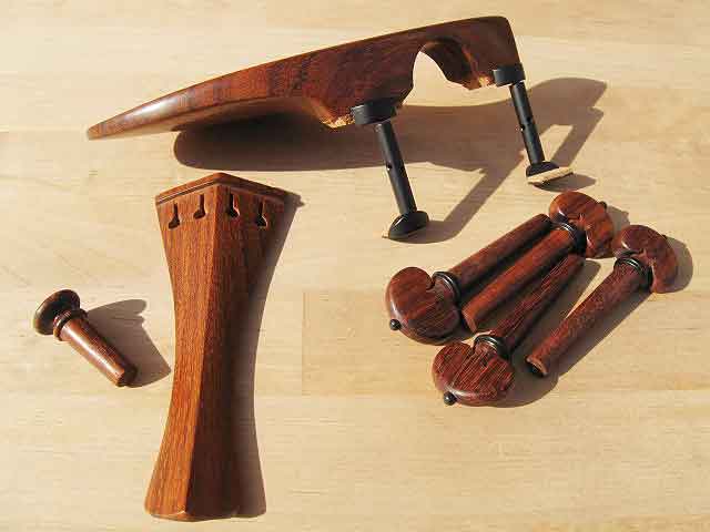 バイオリンフィッティングパーツの材質